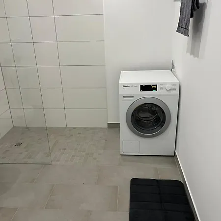 Modernes Und Wunderschoenes Loft Mit Terrasse Und Stadtblick In *