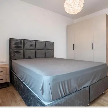 Modernes Und Wunderschoenes Loft Mit Terrasse Und Stadtblick In